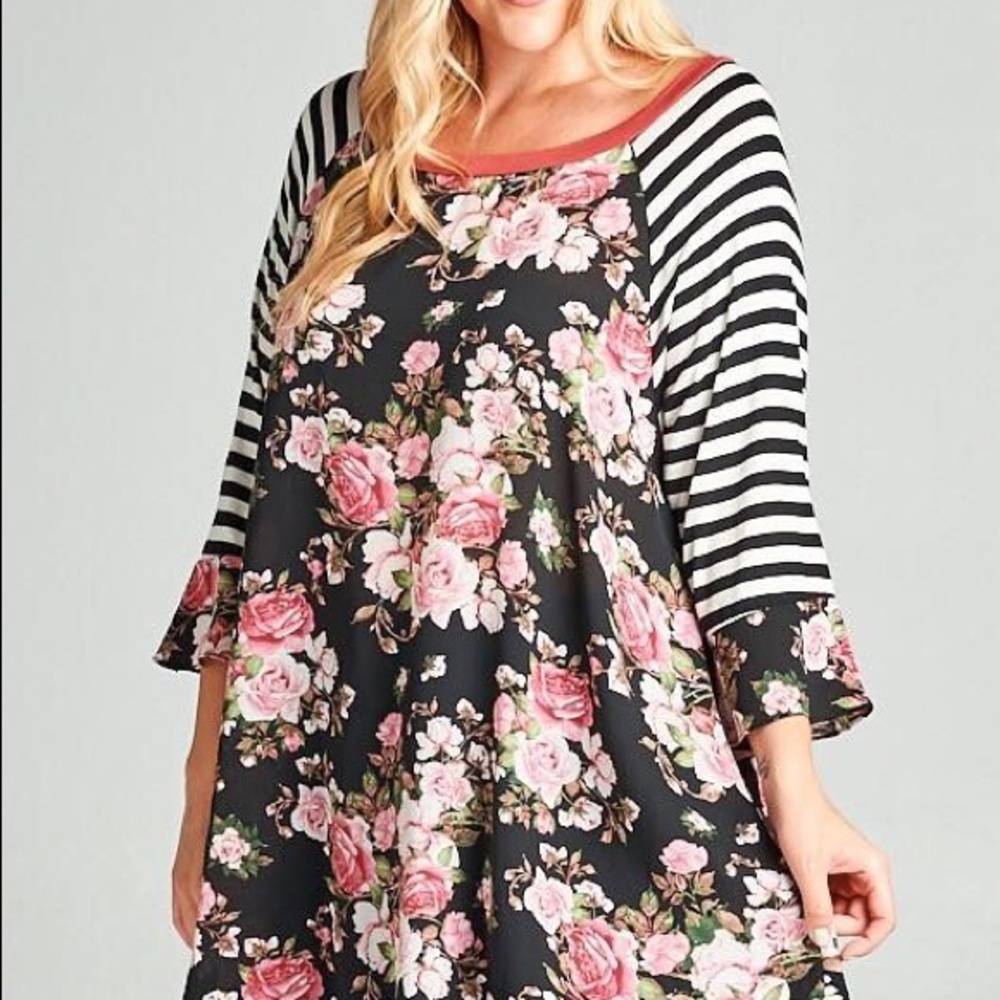 Floral stripe tunic NEW Boutique Plus